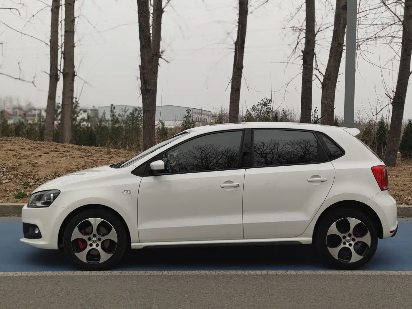 Volkswagen Polo 2012 1.4TSI GTI фото 4