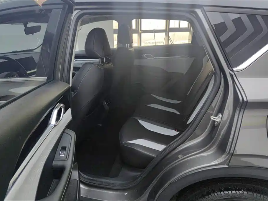 GEELY AUTOMOBILE BINYUE