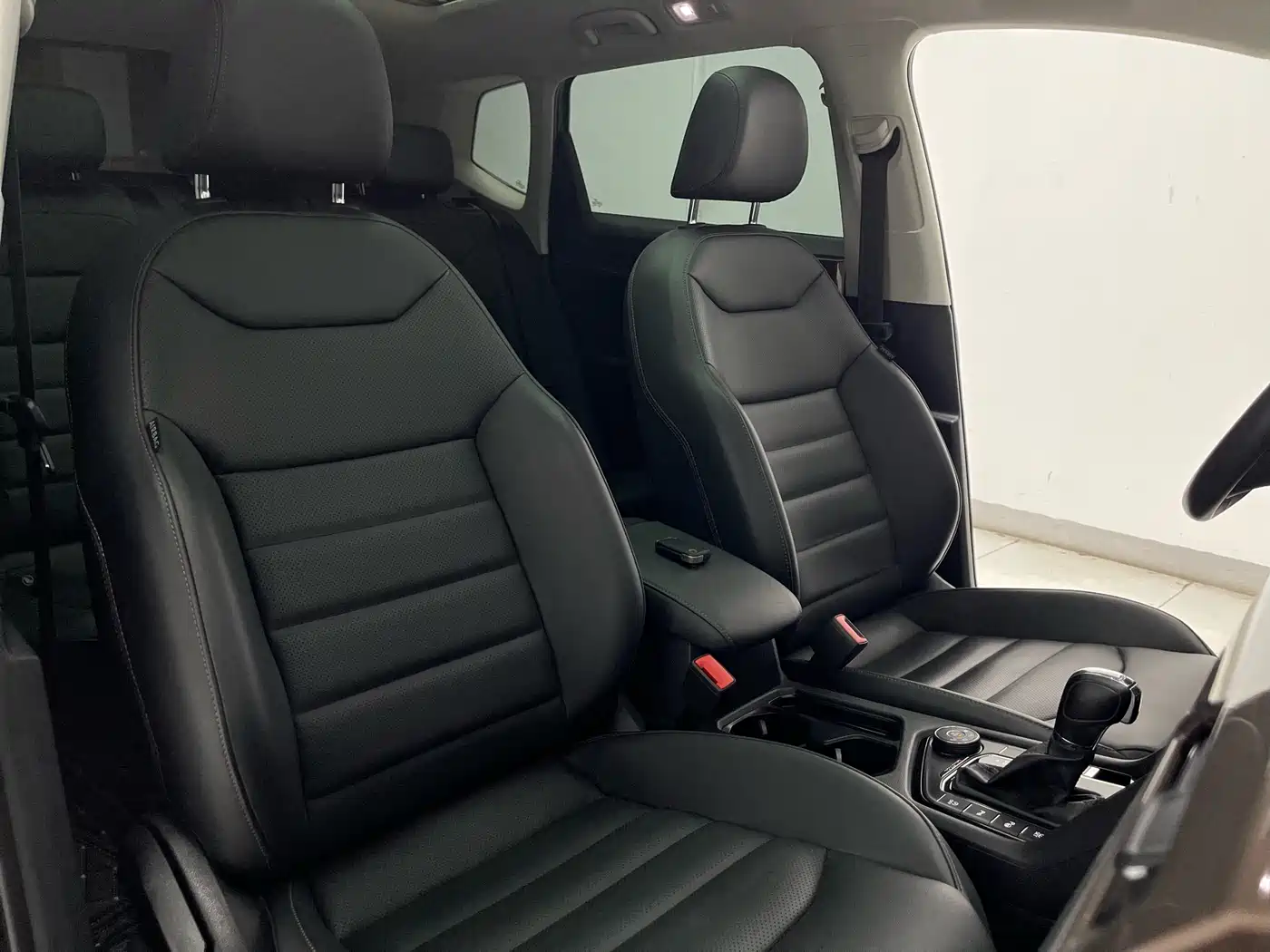 Volkswagen Tharu 2019 Model 330TSI 4WD Flagship Edition China VI фото 25