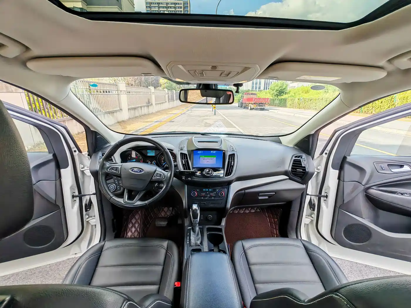 Фото 10 - Ford Kuga