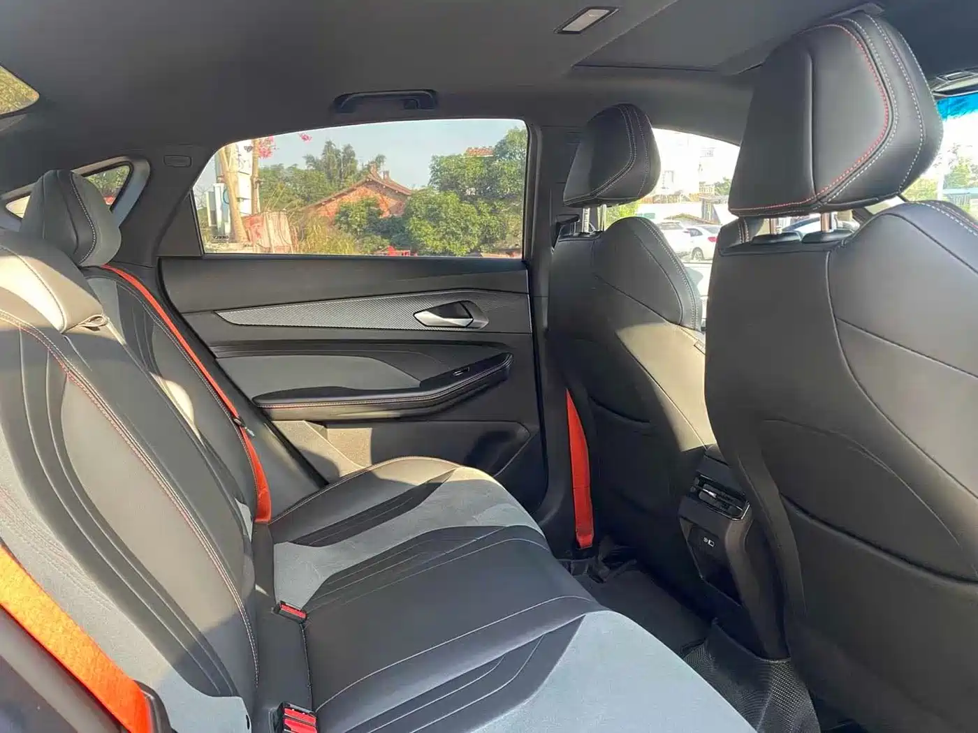 GEELY AUTOMOBILE BINRUI