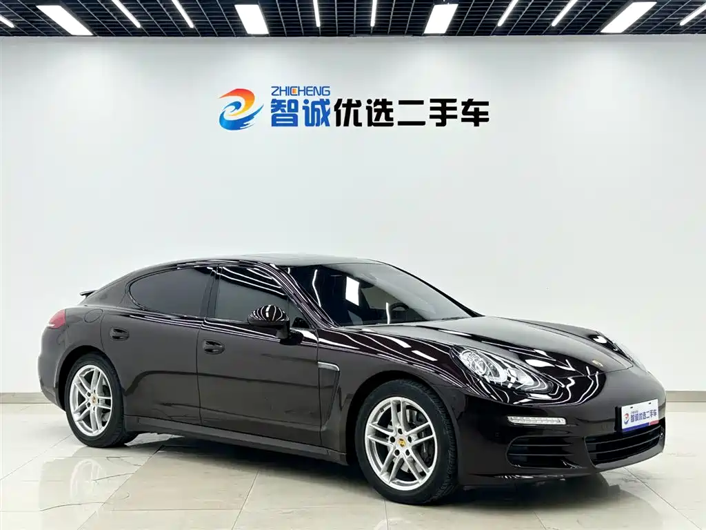 Porsche Panamera 2016 Panamera Edition 3.0T фото 3