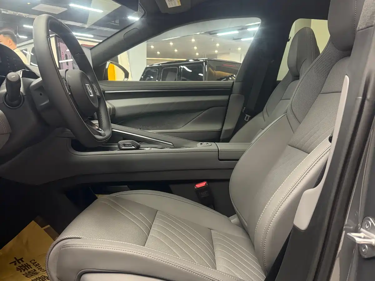 ZEEKR EXTREME KRYPTON 001