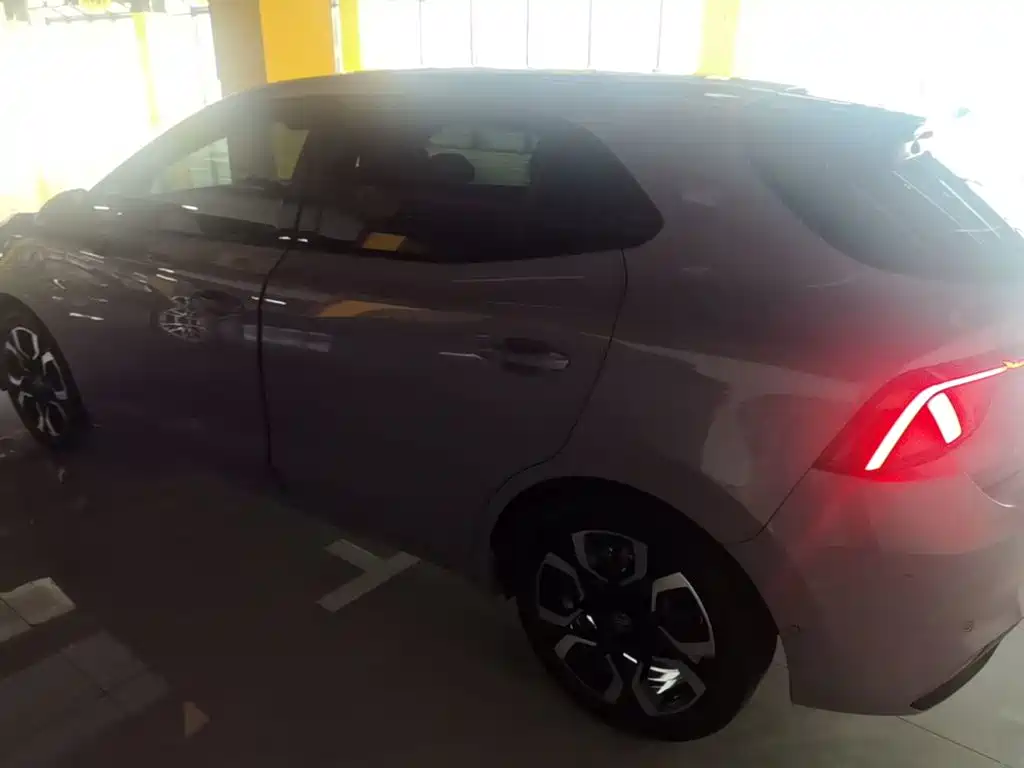 Фото 5 - MG MG4 EV