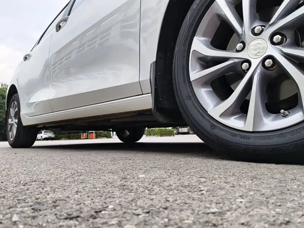 صورة 21 - Buick Verano