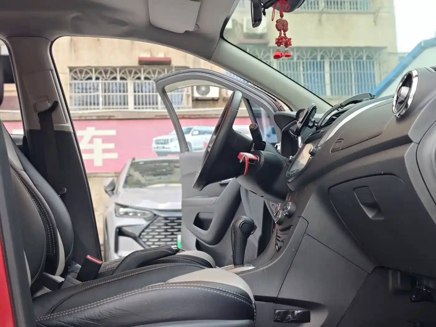 Chevrolet Trax 2014 1.4T Automatic 2WD Comfort фото 12