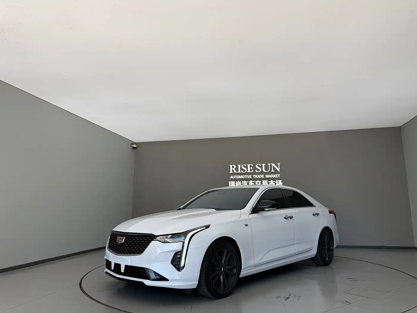 Cadillac CT4 2023 2023 28T Luxury Model