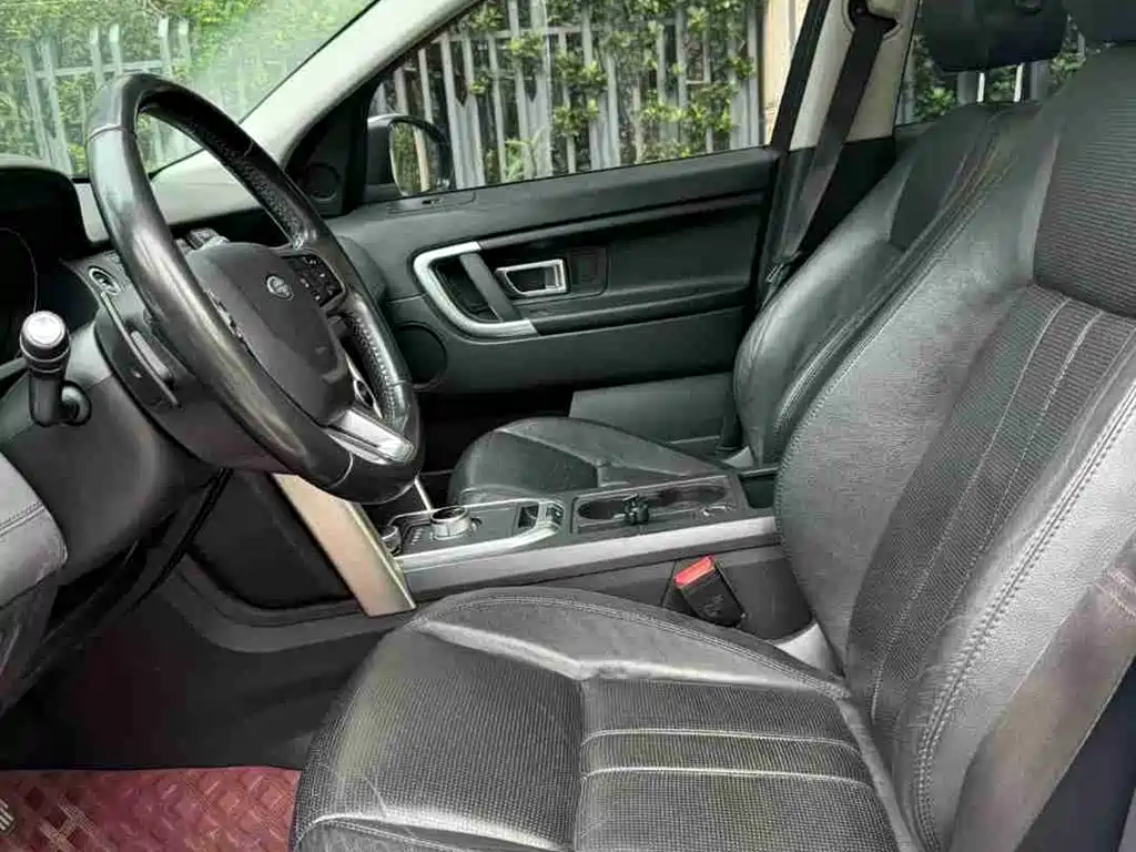 Land Rover Discovery Sport (Import) 2015 2.0T SE фото 9