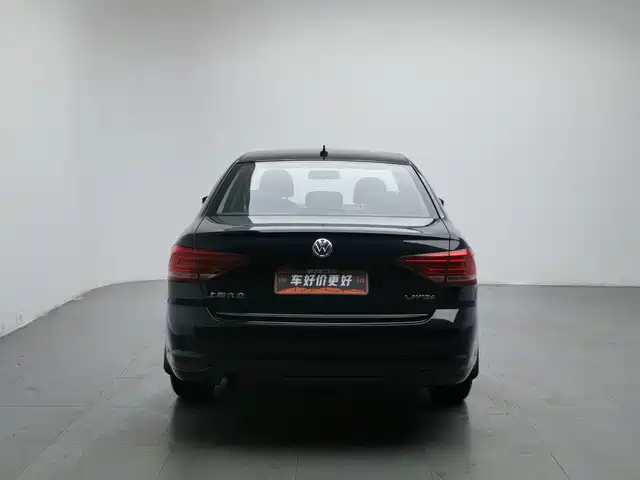 Volkswagen Lavida 2015 1.6L Manual Comfort Edition — фото 4