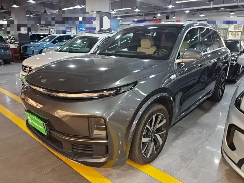 Li Auto Li L8 2023 — пригон из Китая