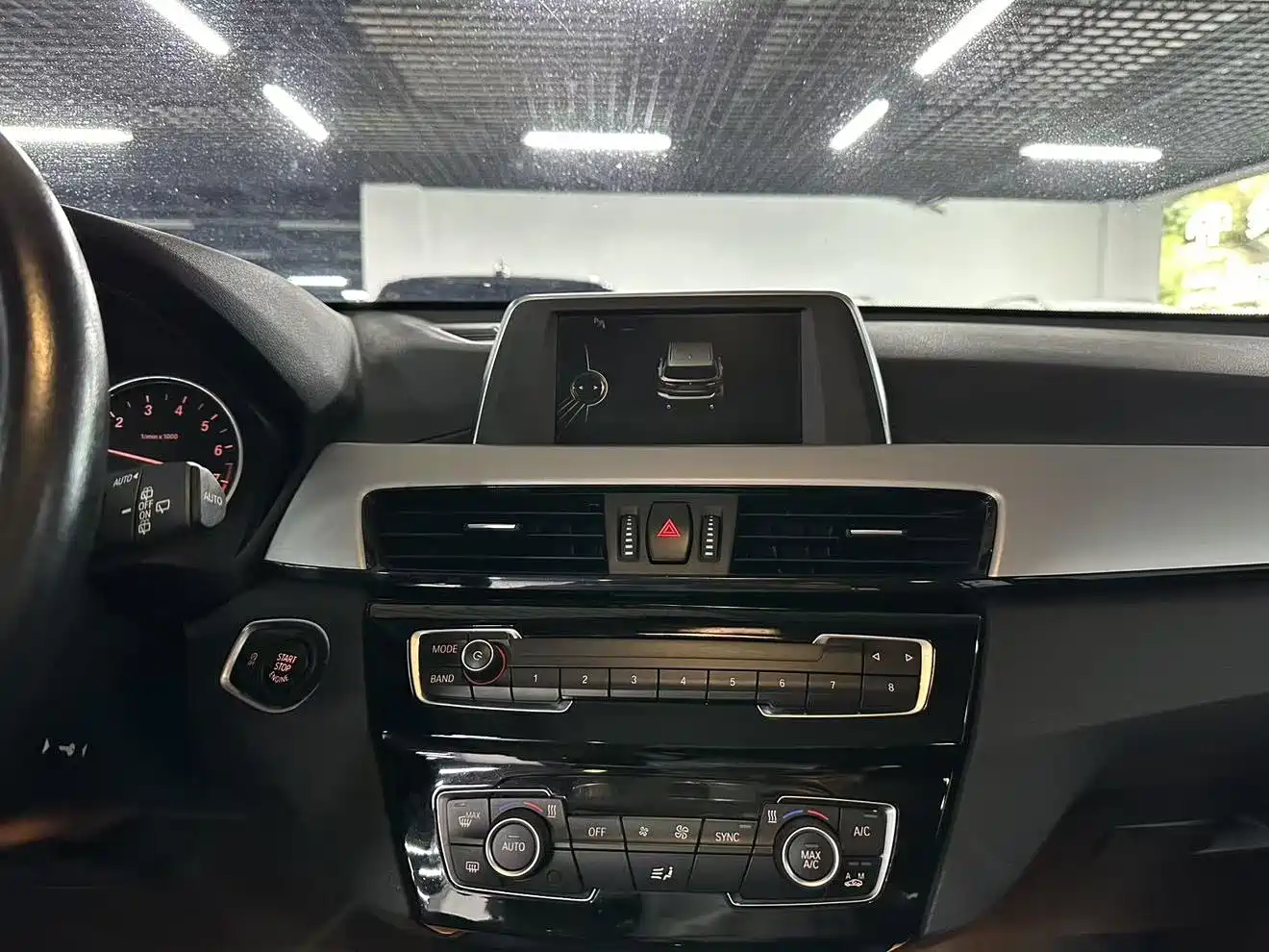 BMW X1 2016 sDrive18Li Fashion Model фото 11
