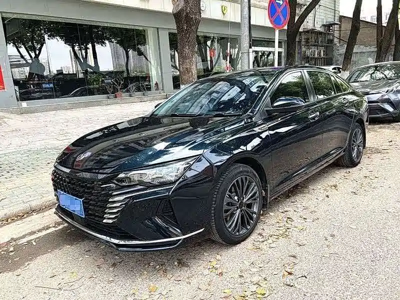 Dongfeng Aeolus Yixuan MAX 2021 2021 1.5T Trendy Dad Edition