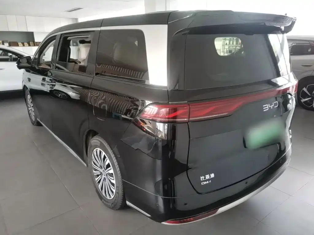 2025 BYD Xia