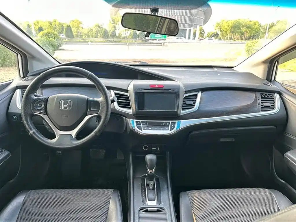 Honda Jade 2013 2013 1.8L Automatic Comfort Edition 5-seater