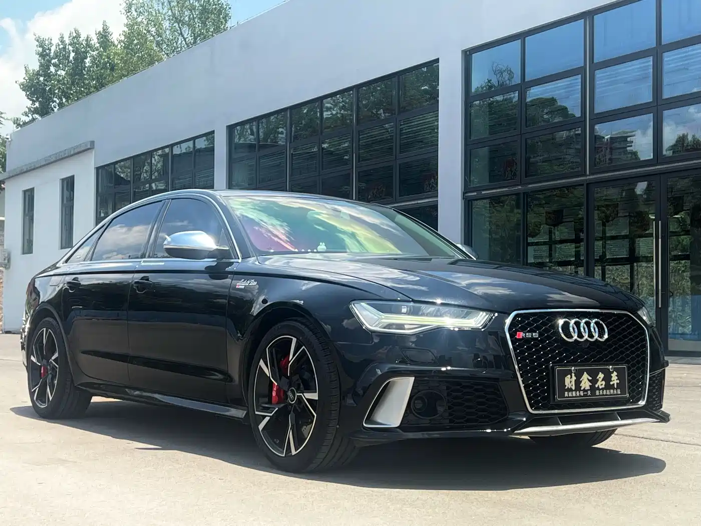 Фото 3 - Audi A6L