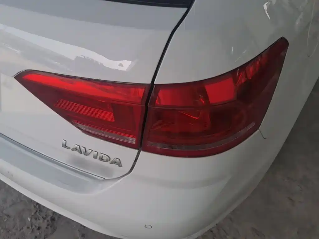 Volkswagen Lavida Tour 2018 2017 180TSI DSG Comfort Edition
