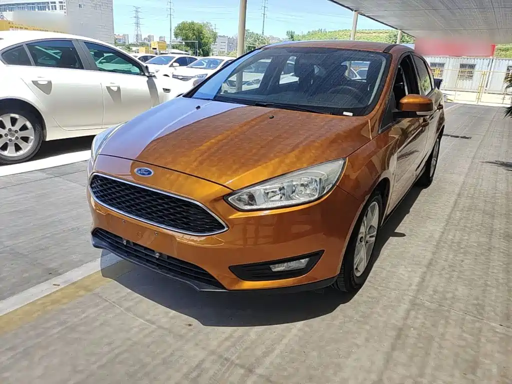 Фото 1 - Ford Focus