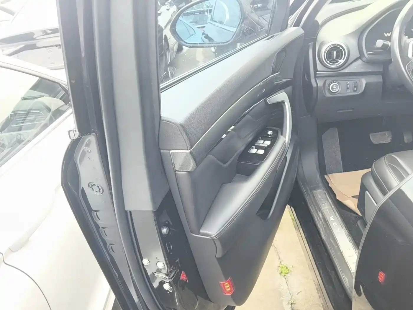 WEI PAI WEI BRAND VV7