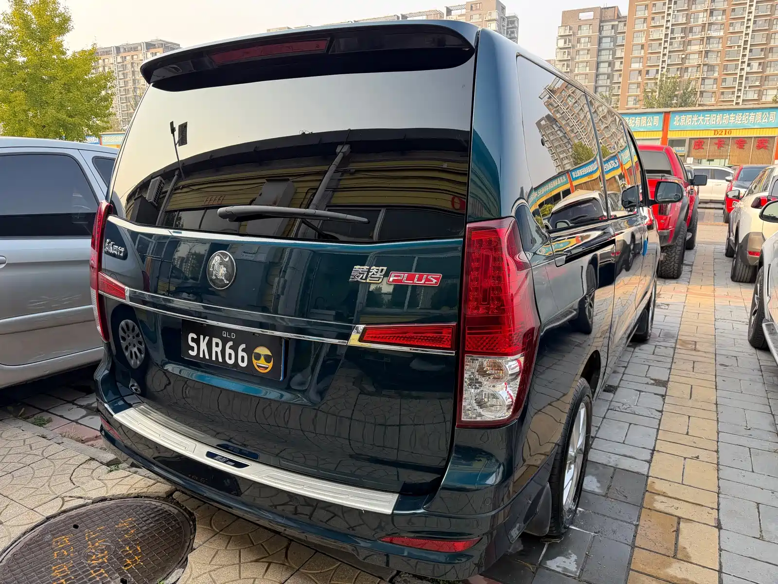 Photo 5 - Dongfeng Fengxing Lingzhi PLUS