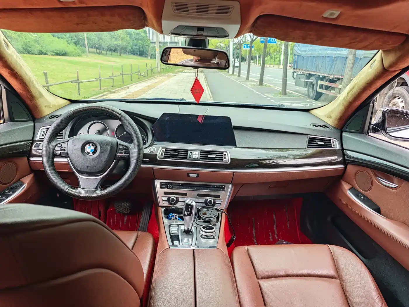 BMW 5 Series GT 2014 2013 535i Elegance