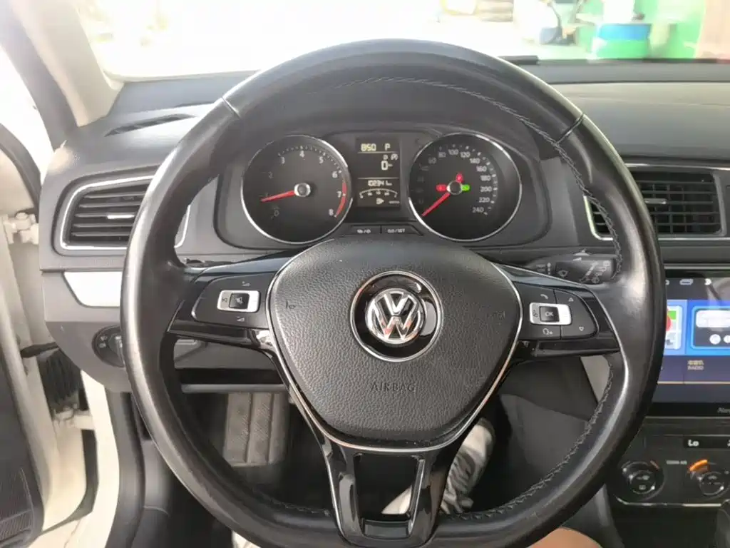 Volkswagen Lavida Tour 2018 2017 180TSI DSG Comfort Edition