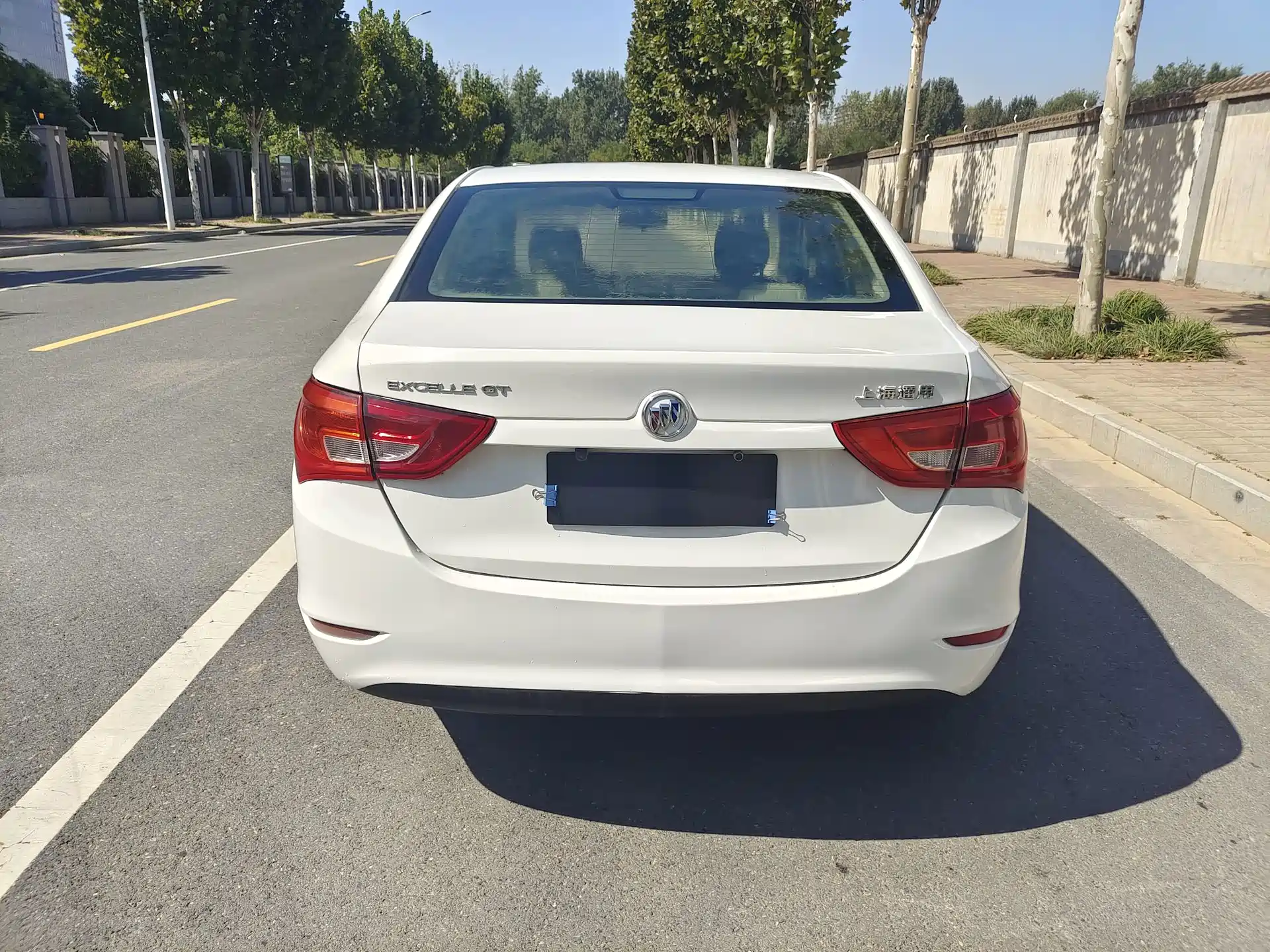 Фото 17 - Buick Excelle