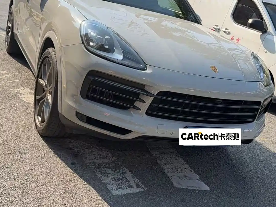 صورة 1 - Porsche Cayenne