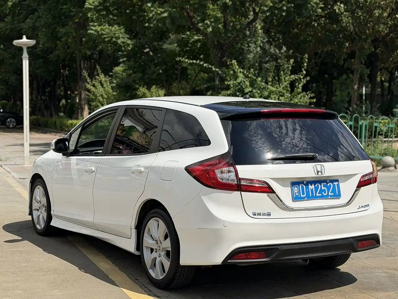 Фото 9 - Honda Jade