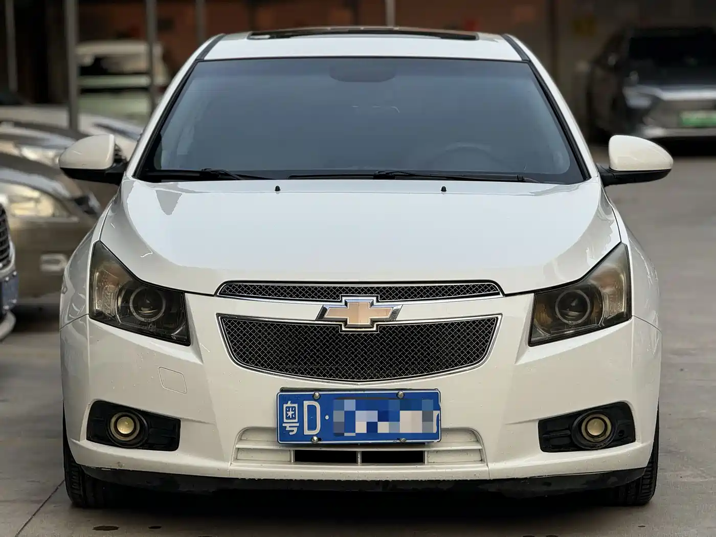 Chevrolet Cruze 2013 Model 1.8L SE AT фото 2