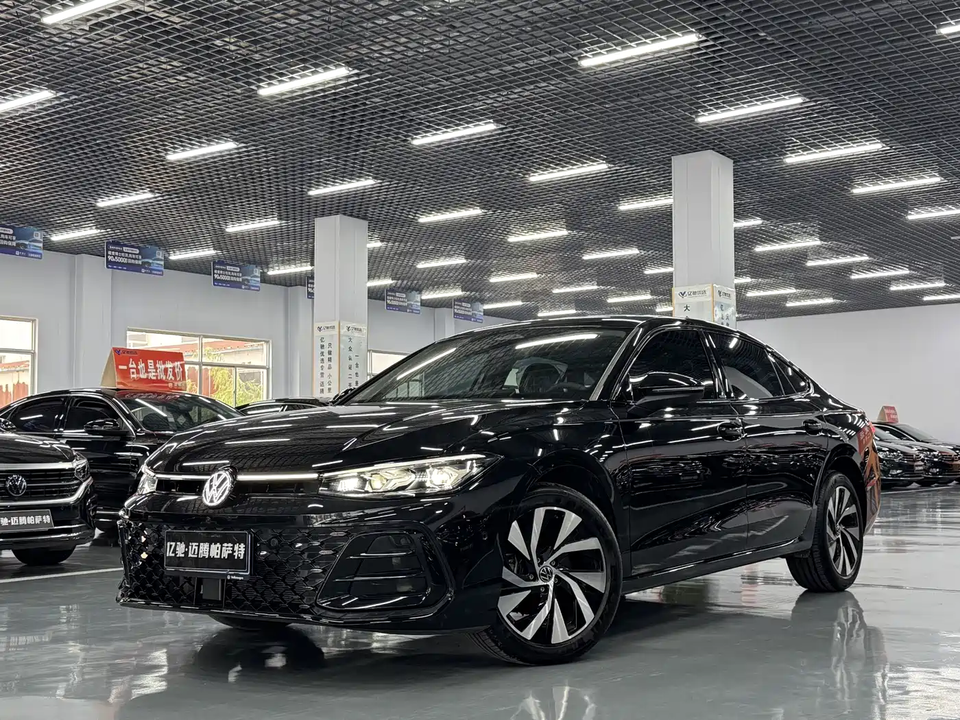 Volkswagen Passat 2026 2026 Pro 380TSI Starlight Dragon Fortune Edition