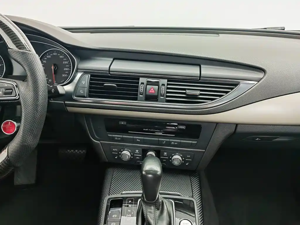 Фото 12 - Audi A7