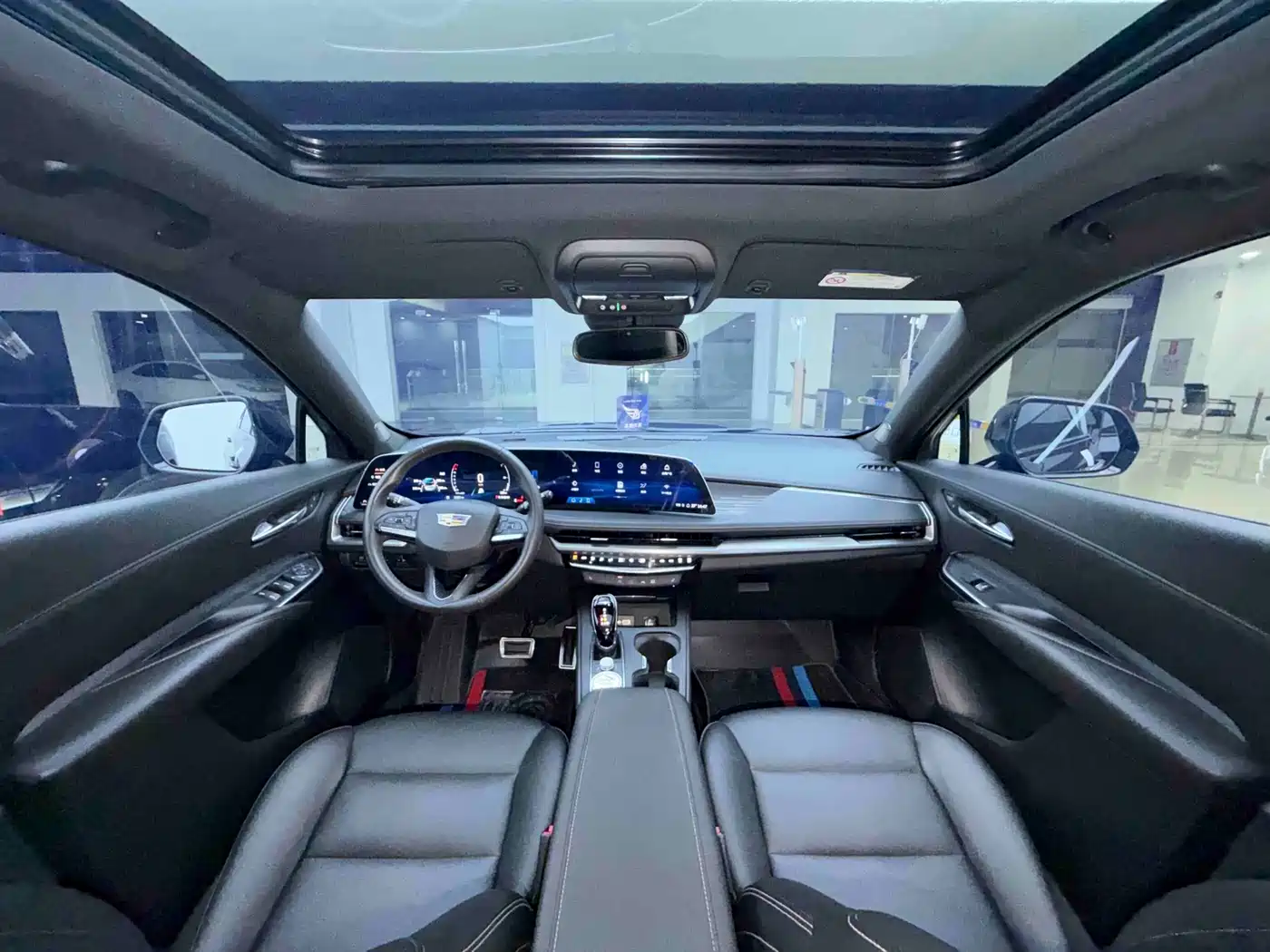 Cadillac XT4 2024 2024 Facelift 28T 2WD Luxury