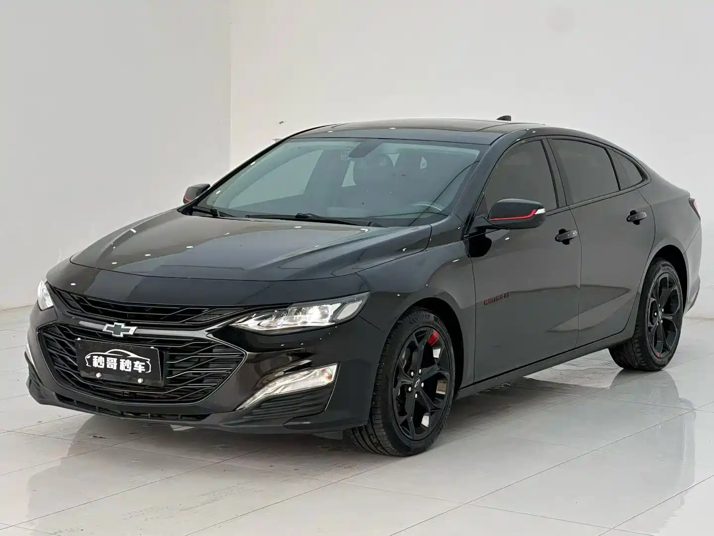 Photo 1 - Chevrolet Malibu XL