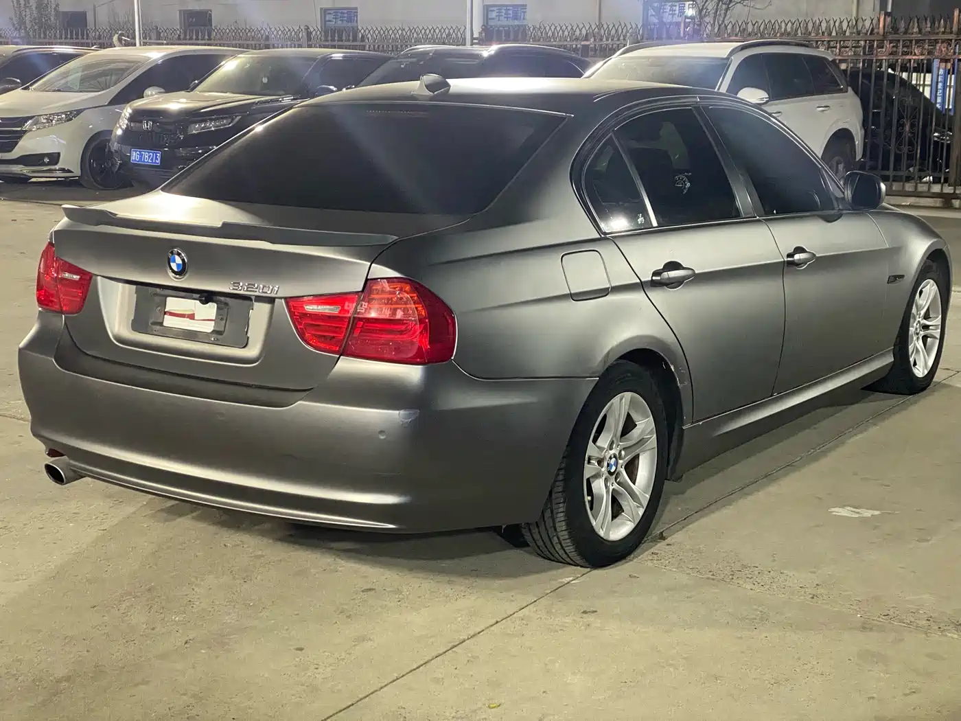 BMW 3 Series 2009 320i Fashion фото 4