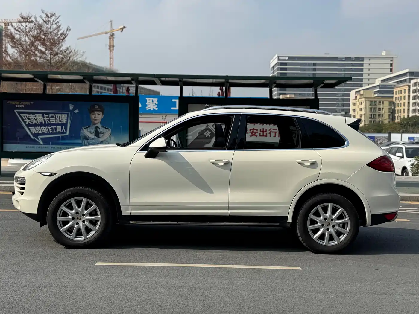 Porsche Cayenne 2011 Cayenne 3.0T фото 30