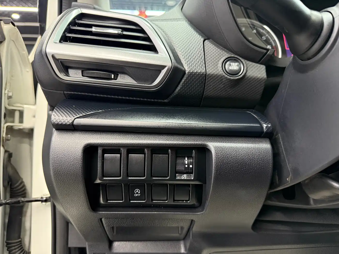 Photo 8 - Subaru Forester