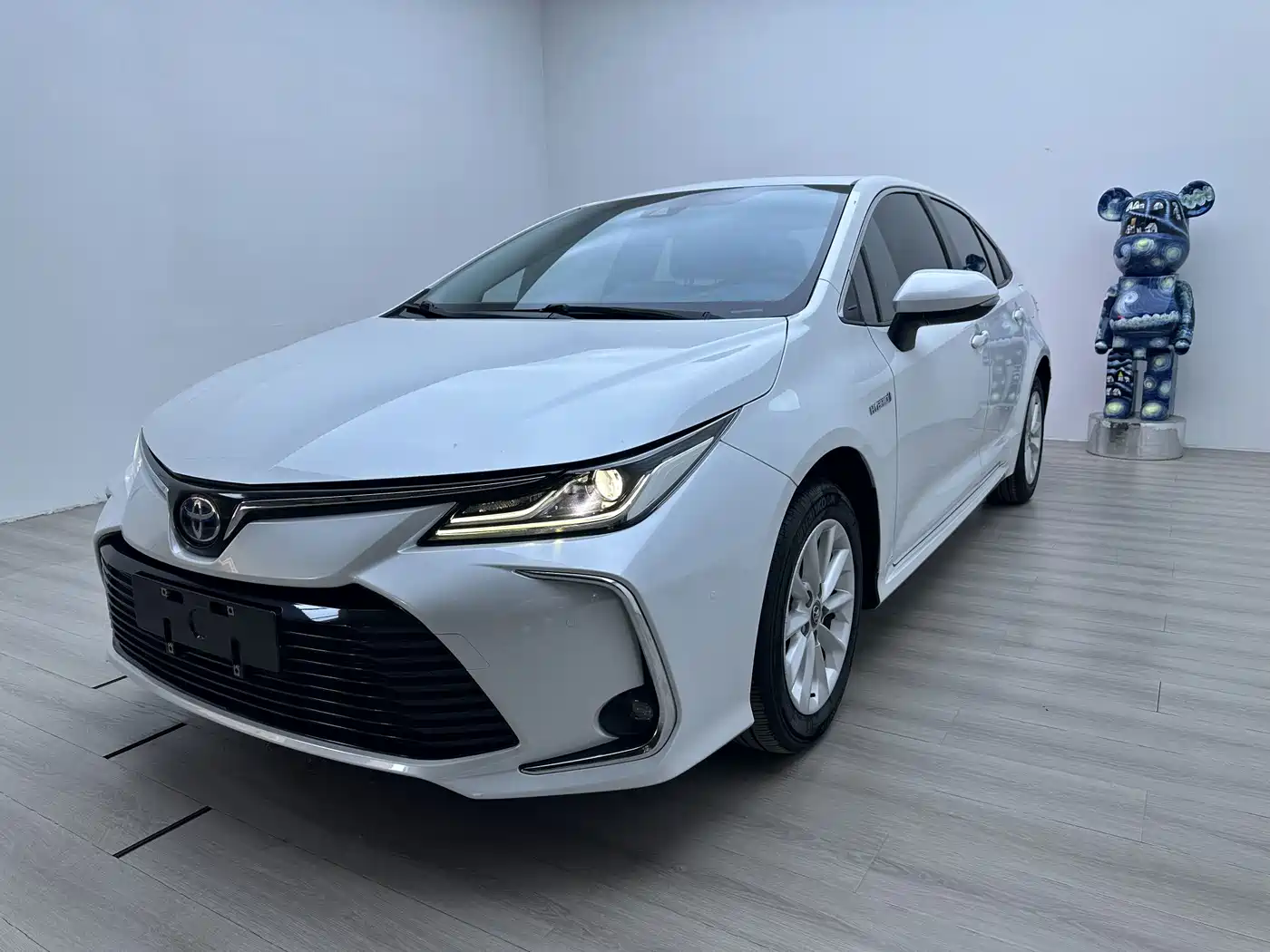 Фото 1 - Toyota Corolla