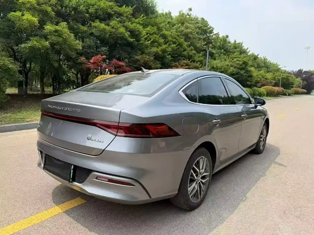 BYD Qin PLUS 2021 2021 EV 400KM Luxury Model