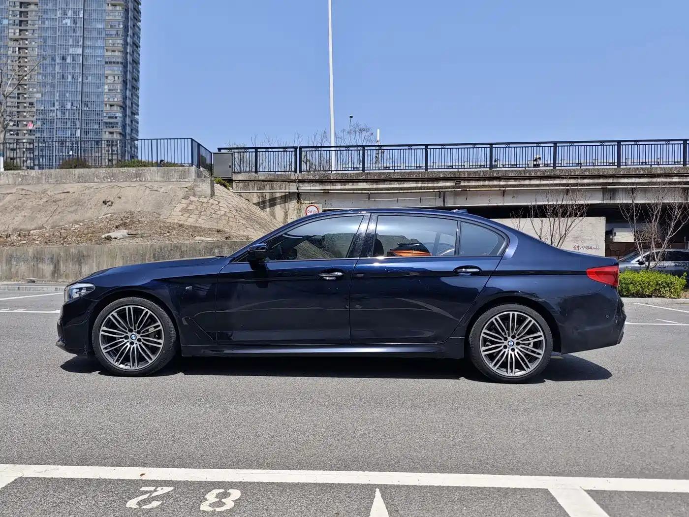 BMW 5 Series 2018 530Li Leading M Sport Package фото 4