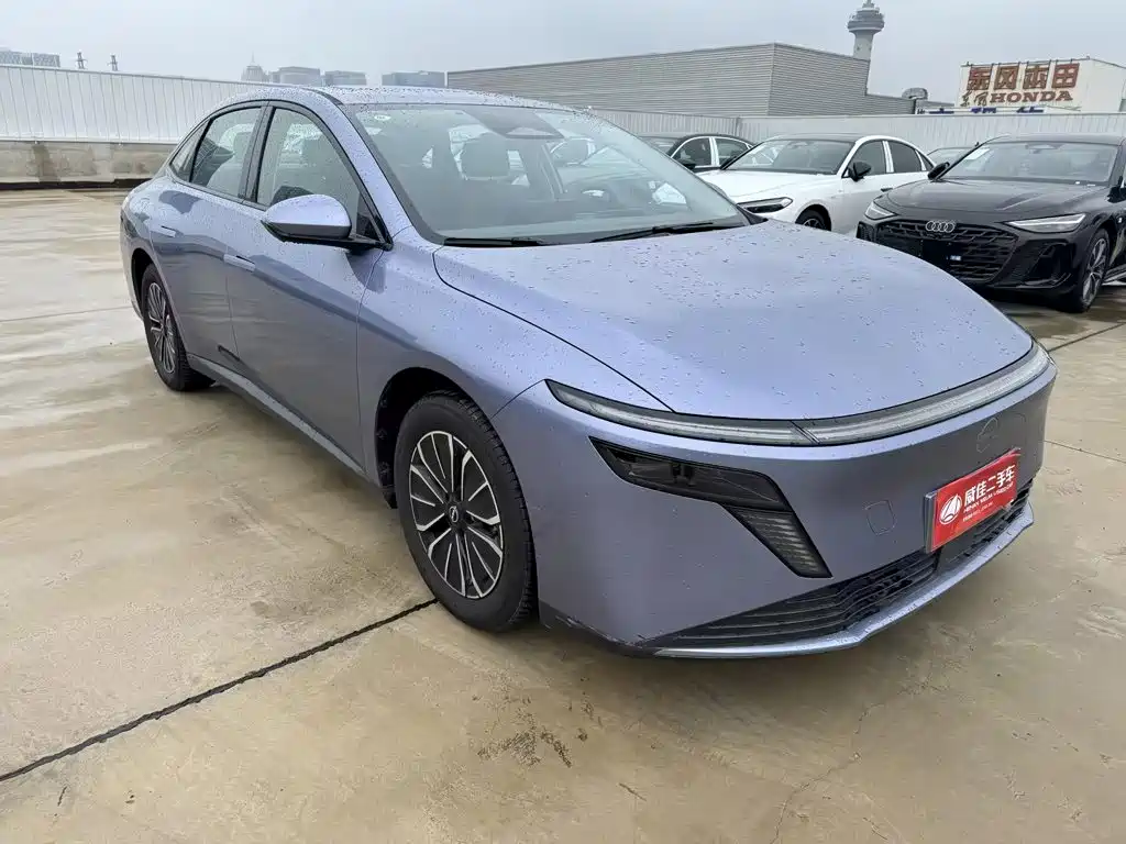 Nissan N6 2025 2025 Mid Configuration