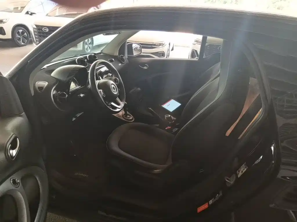 smart fortwo 2019 2018 1.0L 52kW Hardtop Passion Edition China V
