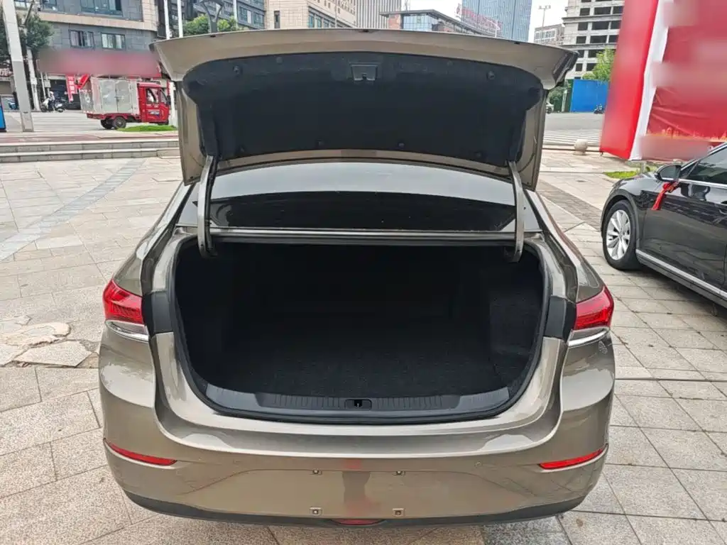 Фото 15 - Buick Excelle