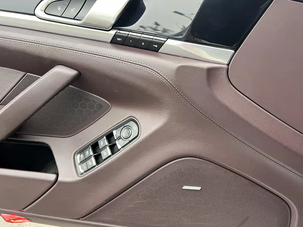 Porsche Panamera 2014 Panamera 4S Sport Edition 3.0T фото 14
