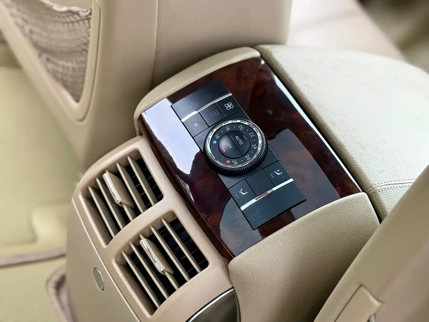 Mercedes-Benz R-Class 2011 R 300 L Business Class фото 16