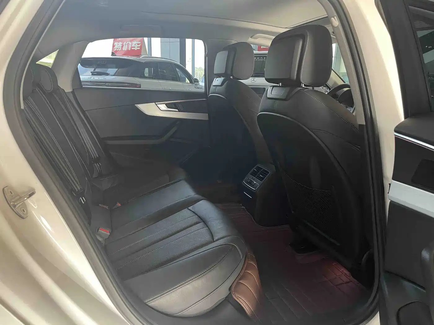 Audi A4L 2022 40 TFSI Luxury Dynamic фото 16