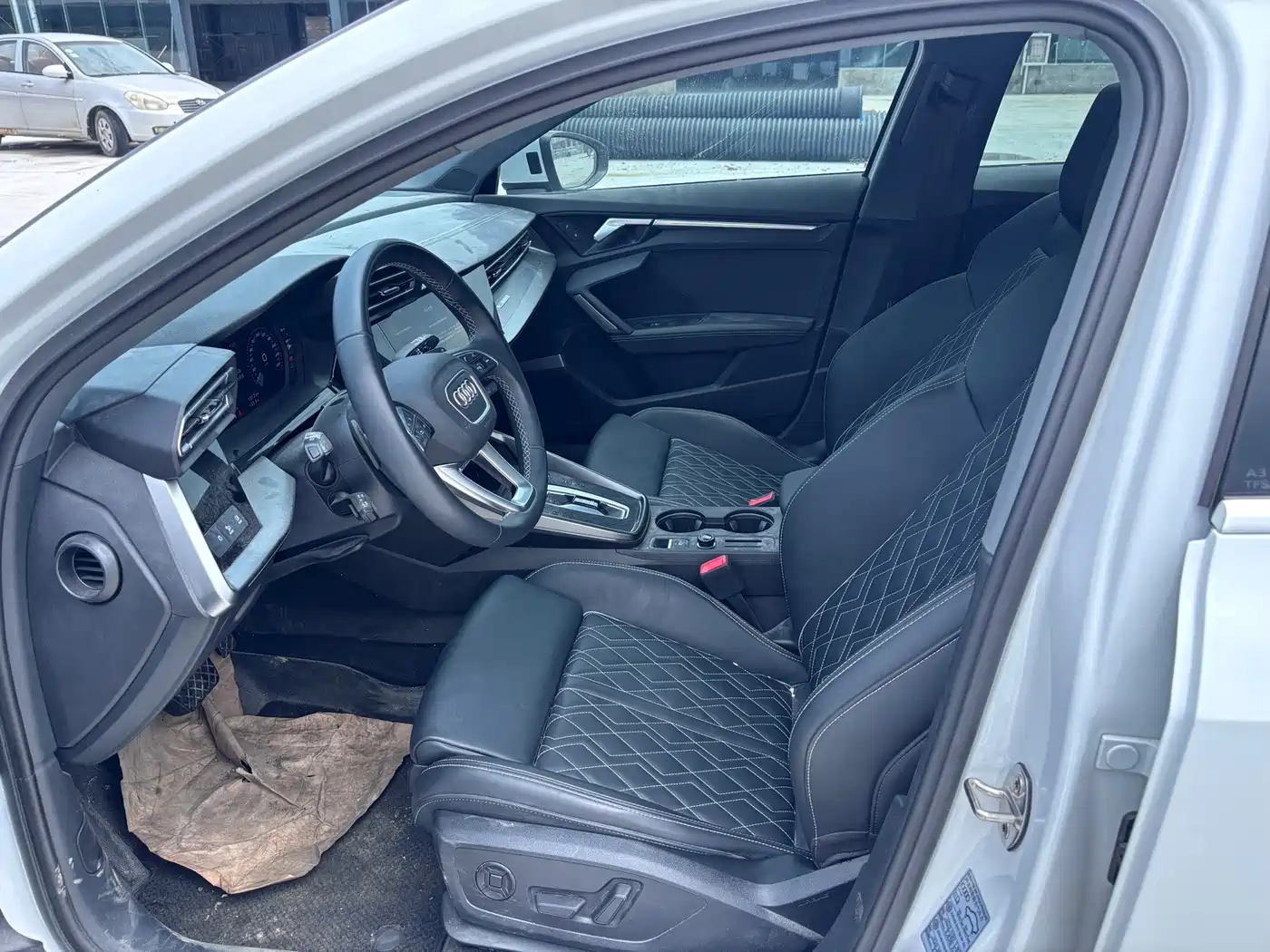 Photo 4 - Audi A3