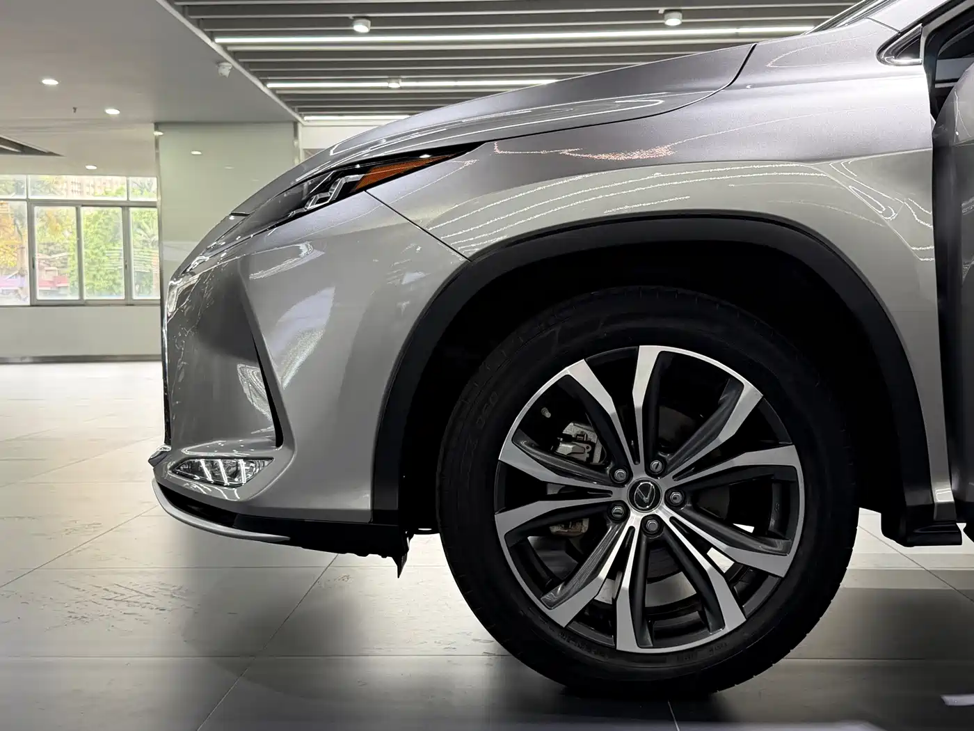 Lexus RX 2020 Facelift 300 AWD Elegance Edition фото 23