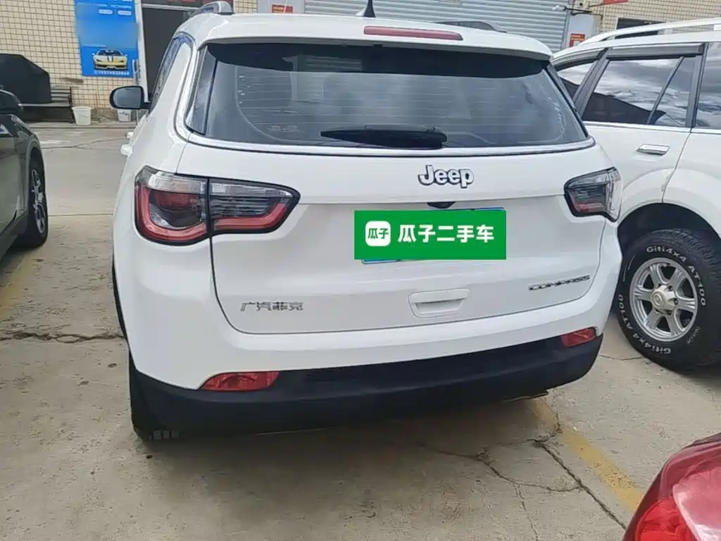 Фото 6 - Jeep Compass