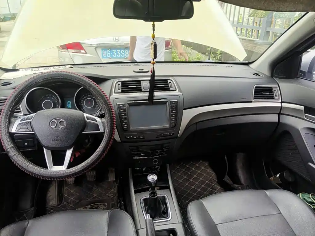 BAIC Senova X65 2015 2015 2.0T Manual Luxury