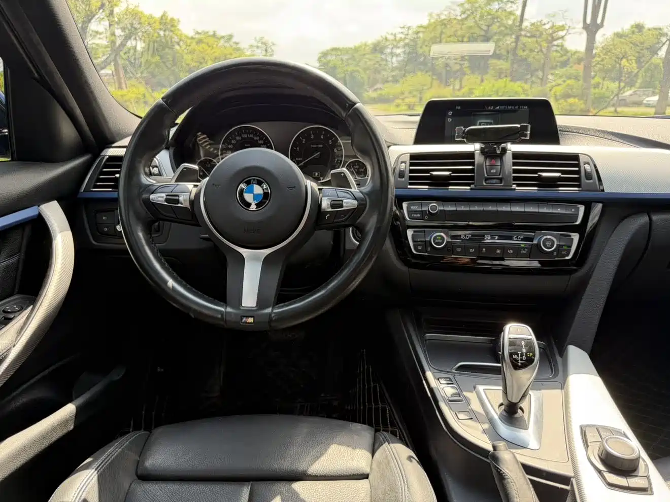 BMW 3 Series 2019 320i M Sport Package фото 10